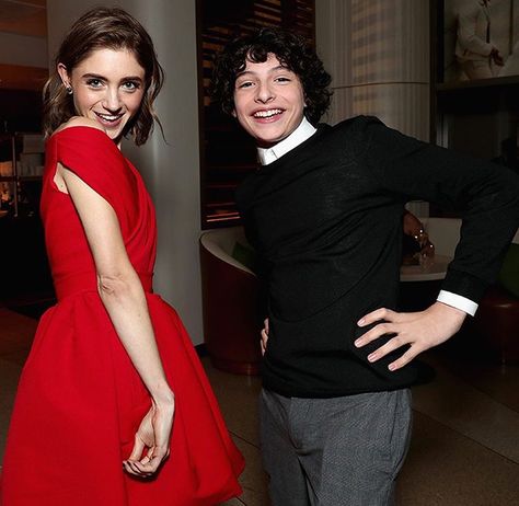 Natalia Dyer and Finn Wolfhard at The Emmys, September 2017 Tumblr, Logos, Natalie Dyer, Natalia Dyer, Watch Stranger Things, Famous In Love, It The Clown Movie, Losers Club, Cast Stranger Things