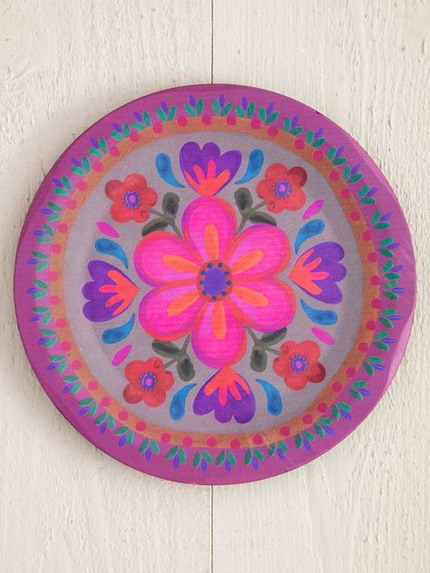 Folk Flower Wood Platter|Hot PInk-view 3 Mexican Pottery Decor, Painted Wood Art, Mexican Folk Art Decor, Folk Art Designs, Mexican Folk Art Painting, Floral Folk Art, Cuadros Diy, Wood Platter, Painterly Floral