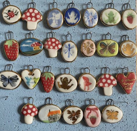 Ceramic Fashion, Clay Magnets, Air Dry Clay Projects, Ceramic Necklace, Pottery Crafts, Ceramics Pottery Art, Clay Art Projects, August 12, Ceramics Ideas Pottery