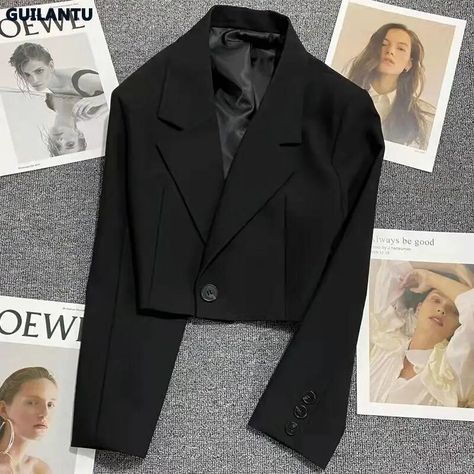 Short Jackets For Women, Blazer Korean Style, Short Jackets, Womens Black Blazer, Suit Jackets For Women, Cropped Blazer Jacket, Crop Blazer, Chic Shirts, Flared Sleeves Top