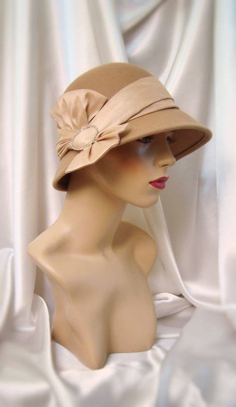 1920s Womens Hat, Roaring Twenties, 1920s Hats Women, 20s Hat, 1920s Cloche Hat, Outfits 20s, 1920s Hats, 1920s Hat, Phryne Fisher