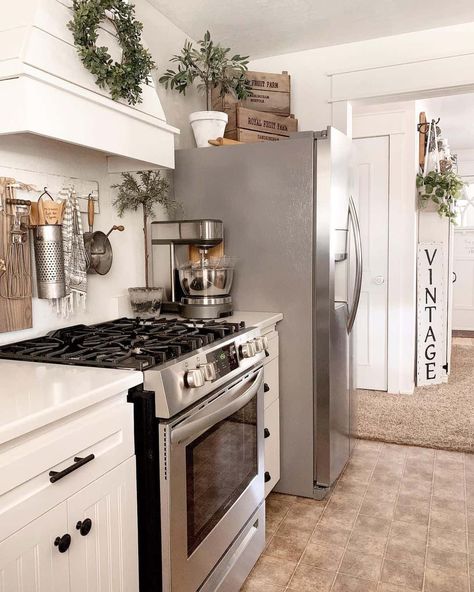 23 Top of the Fridge Décor Ideas for a Flawless Kitchen Stainless Steel Kitchen Decor Ideas, Above Refrigerator Decor, Refrigerator Top Decor Ideas, Above Fridge Decor Ideas, Decorating Top Of Refrigerator Ideas, Decor Above Fridge, Fridge Top Decor Ideas, Fridge Decor Ideas, Above Fridge Ideas