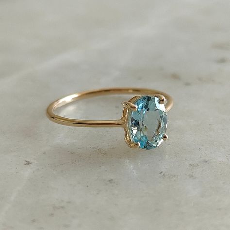 Gold Ring With Blue Gem, Citrine And Aquamarine Ring, Aquamarine And Gold Ring, Aquamarine Engagement Rings, Aquamarine Ring Gold, Aquamarine Ring Engagement, Aquamarine Birthstone Ring, Aquamarine Ring Vintage, Aquamarine Gem