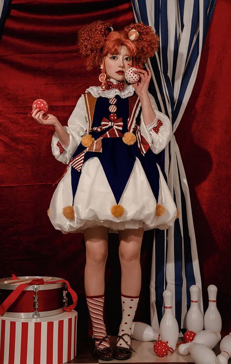 Circus Fashion, Clown Dress, Circus Outfits, Circus Aesthetic, Clown Clothes, Mode Kawaii, Op Dress, Cute Clown, Photographie Portrait Inspiration