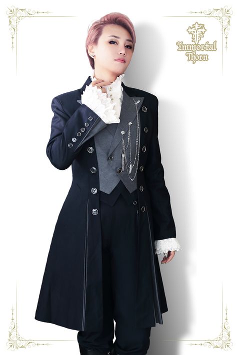 Immortal Thorn -The Forever Prince- Ouji Lolita Pants Yoshi Yoshitani, Princes Fashion, Prince Clothes, Royal Outfits, Victorian Clothing, Harajuku Fashion, Mode Vintage, Fantasy Fashion, Character Outfits