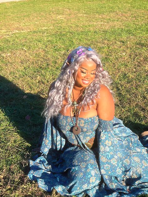 Plus Size Black Fairy, Fairycore Outfit Black Women, Earthy Fashion Plus Size, Plus Size Boho Black Women, Curvy Cute Outfits, Earth Fairy Aesthetic Outfit, Plus Size Earthy Black Woman, Boho Black Women Aesthetic Plus Size, Fairy Boho Outfits