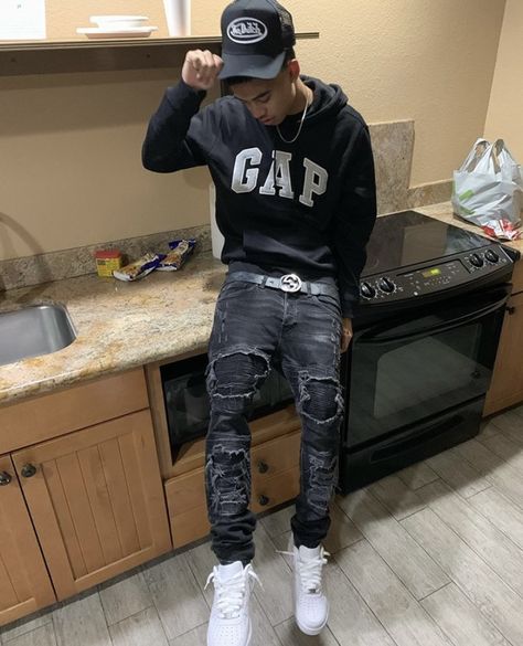 Caine Husky, Drip Fits, Stile Hip Hop, Drippy Outfit, Men Street Fashion, Rapper Outfits, Drip Outfit Men, Black Men Fashion Swag, Black Men Street Fashion