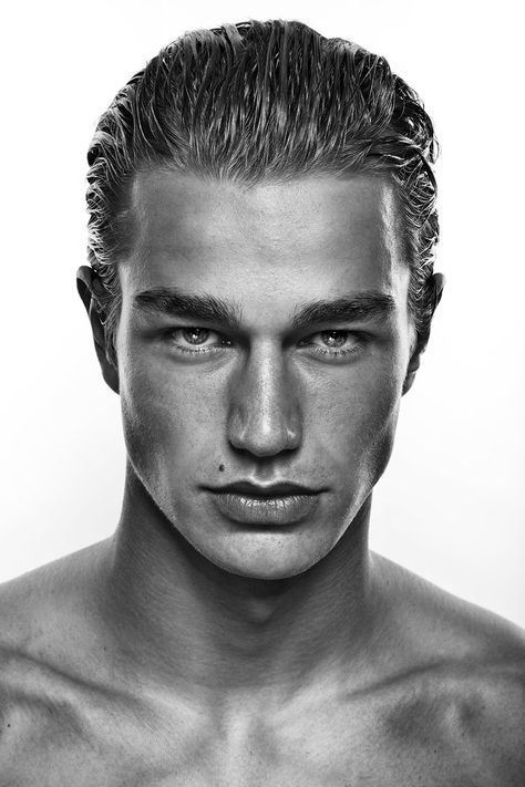 Fresh Face | Laurin Krausz by Sandro Bäbler Top Male Models Faces, Angular Face, Male Model Face, 얼굴 드로잉, Face Drawing Reference, 남자 몸, Slicked Back Hair, Face Reference, 인물 드로잉