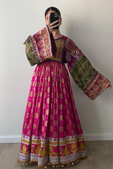 Afghan kuchi Traditional Handmade Dress #masacouture #UnitedStates #Usa #Us #germany #afghaniclothes #fashion Afghani Clothes, Old Dress, Afghan Wedding, Chiffon Frocks, Classy Wedding Dress, Frock Fashion, Afghan Fashion, Afghan Clothes, Polka Dot Maxi Dresses