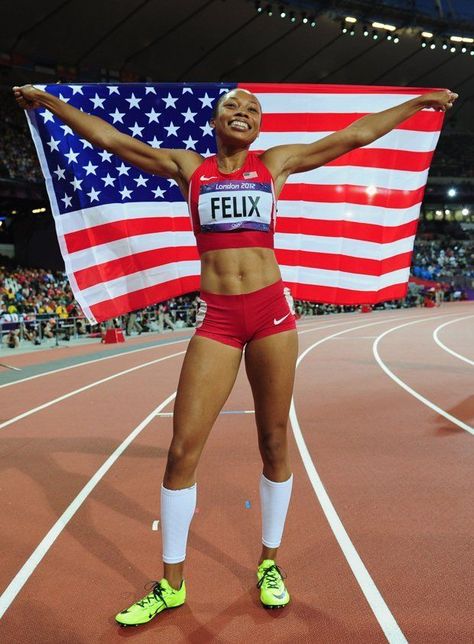 Allyson Felix - U.S. Women's Track and Field Sprinter, Olympic gold medalist, 3 time world champion and 2 time Olympic sliver medalist #trackandfield Athlete Character Design, Female Athlete Quotes, Crossfit Female, Track And Field Sprinter, Athletes Outfits, Athlete Meal Plan, Athlete Problems, Cheerleader Photos, Track Runners
