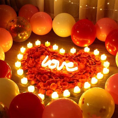 Shape Candles, Candles Light, Balloons Decoration, Heart Shaped Candles, Birthday Room Decorations, Disposable Plastic Plates, Romantic Candles, Tealight Candles, Love Balloon