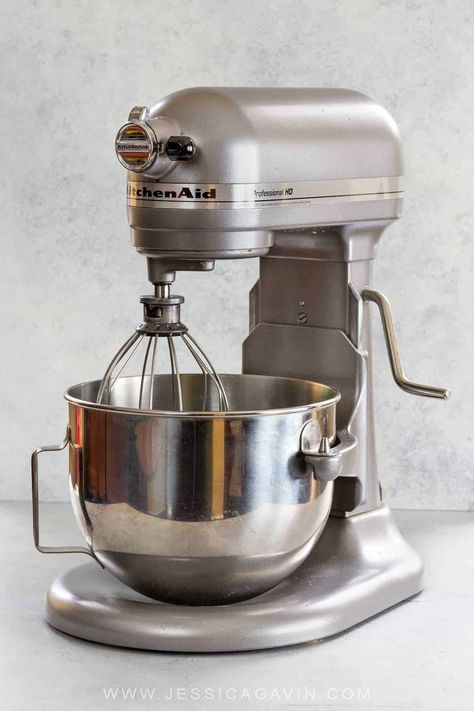 Of all the kitchen countertop appliances, a stand mixer is one of the most adored, especially by cooks who love to make bread, cookies, or desserts. #standmixer #kitchenmixer #kitchenaid via @foodiegavin Kitchen Countertop Appliances, Best Stand Mixer, Bread Cookies, Countertop Appliances, Make Bread, Kitchenaid Stand Mixer, Cast Iron Recipes, Copper Bowl, Kitchen Mixer