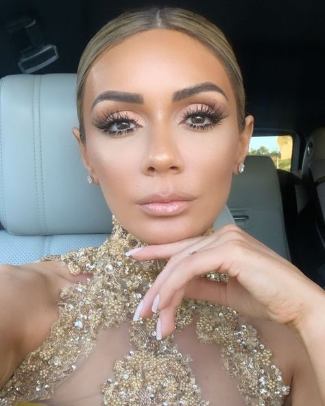 Lilit Caradanian’s Instagram profile post: “Car selfies still stand true. 🤳🏽” Lilit Caradanian, Makeup Artist Tools, Flared Lashes, Car Selfies, Makeup Artist Kit, Natural Human Hair, Wispy Lashes, Natural Wedding Makeup, Looks Party