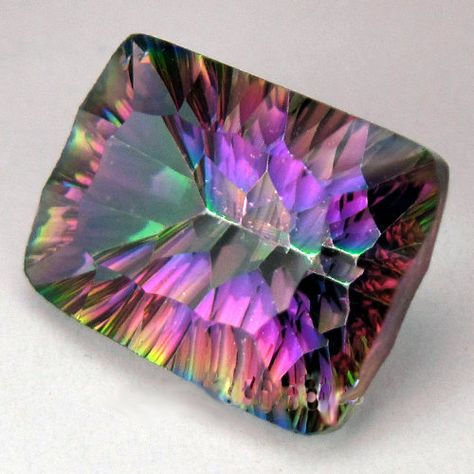 Large Mystic Topaz Gemstone -large - cushion cut rectangular faceted gemstone - Rainbow Topaz - emerald cut quartz colorful big. $45.00,Via Esty Rainbow Topaz, Pretty Rocks, Beautiful Rocks, Mineral Stone, Minerals And Gemstones, Mystic Topaz, Rocks And Gems, Emerald Gemstone, Gems Jewelry