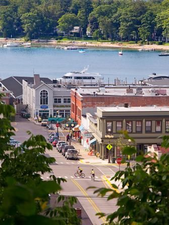 Farm-to-table restaurants and fabulous resorts make Traverse City (and nearby towns) delicious fun. Harbor Springs Michigan, Petoskey Michigan, Michigan Road Trip, Michigan Vacations, Traverse City Michigan, Traverse City Mi, Harbor Springs, Midwest Living, Michigan Travel