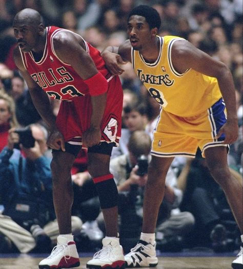 Kobe Bryant Training, Kobe And Jordan, Kobe Bryant Michael Jordan, Kobe Mamba, Michael Jordan Pictures, Phil Jackson, Basketball Tricks, Kobe & Gigi, Kobe Bryant Nba