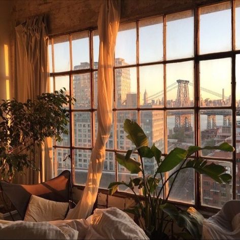 Studio Flats, Trendy Apartment, Studio Flat, Lots Of Windows, Studio Apartments, Apartment Aesthetic, New York Apartment, Studio Apartment Decorating, Aesthetic Rooms