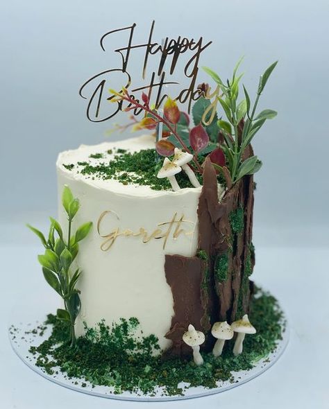 Woods Birthday Cake, Birthday Cake Nature Theme, Magical Forest Cake, Enchanted Forest Smash Cake, Birthday Cake Forest Theme, Forest Theme Desserts, Forest Theme Cake For Kids, Woodsy Cake Ideas, Nature Theme Birthday Cake