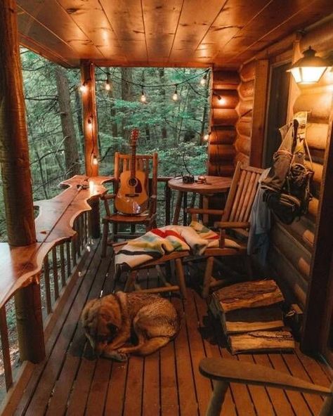 Log Cabin Homes, Cabin Aesthetic, Cabin Interiors, Cabin Interior, Cabin Living, Hus Inspiration, Cabins And Cottages, Design Del Prodotto, Cabin Life