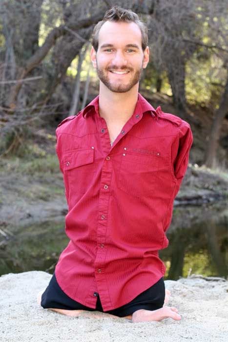 "They always said 'You can either be angry for what you don't have, or be thankful for what you do have. Do your best, and God will do the rest.' Because I gave my life to the Lord Jesus Christ, and the renewing of my mind, I knew that I could be unstoppable." -- Nick Vujicic of his parents Southern Prep, Nick Vujicic, Inspirational People, Inspirational Story, Good People, Inspire Me, Famous People, Beautiful People, The Man