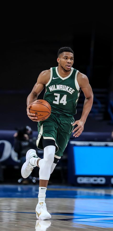 Gianis Antetokumpo Wallpaper, Iphone Wallpaper Nba, Nba Giannis, Antetokounmpo Wallpaper, Giannis Antetokounmpo Wallpaper, Wallpaper Nba, Milwaukee Bucks Basketball, Hd Iphone Wallpaper, Bucks Basketball