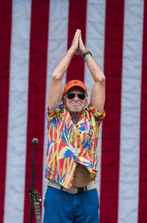 Jimmy Buffett Fan Page | Expecting a red heart from true Fans ♥️ Jimmy Buffett 🤩🌹🌊💙 | Facebook Fan, Jimmy Buffett, Fan Page, Red Heart, Road, Red