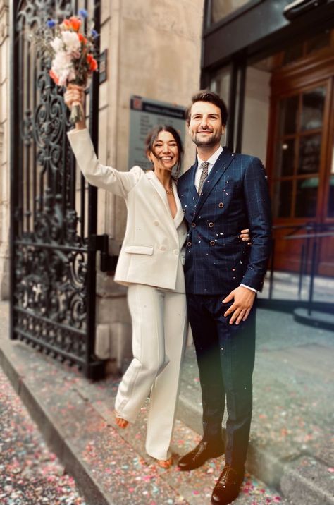 Wedding White Suits For Women, Civil Wedding Casual Outfit, Non Traditional Elopement Outfit, White Suit Bride Wedding, Bride Trouser Suit, Elopement Suit Women, Wedding Female Suits, Bridesmaids In Suits, Pre Wedding Suit