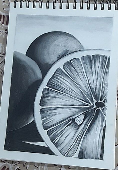 Croquis, Happy Pencil Drawings, Art Sketches Still Life, Shades Drawing Pencil, How To Do Pencil Shading, Pencil Shade Drawing, Pencil Sketches Creative Inspiration Nature, Still Life Painting Pencil Shading, Still Life Drawing Pencil Shading