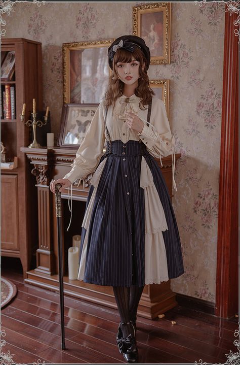 Magic Tiao Wen Vintage Classic Lolita High Waist Skirt Dieselpunk, Era Victoria, Gaun Abad Pertengahan, Magic Clothes, Diesel Punk, Classic Lolita, Old Fashion Dresses, Dress Modern, Modern Victorian