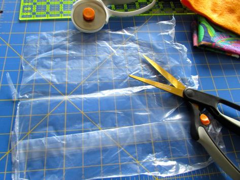 Crinkly Taggie Toy, Taggy Toys Diy, Diy Taggie Toy, Baby Blanket With Ribbon Tags, Taggies For Babies Diy, Diy Taggie Blanket, Taggie Toys Diy Free Pattern, Crinkle Baby Toy, Taggie Toys