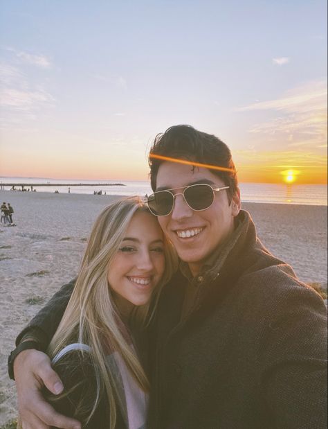 Date at the beach. Couple’s selfie. In love with life. Beach Selfie Ideas For Couples, Selfie Couple Photo Ideas Beach, Couple Selfies Beach, Beach Couple Selfie Ideas, Couple Beach Pictures Selfies, Beach Couple Selfies, Date At The Beach, Beach Selfies, Couple Selfie