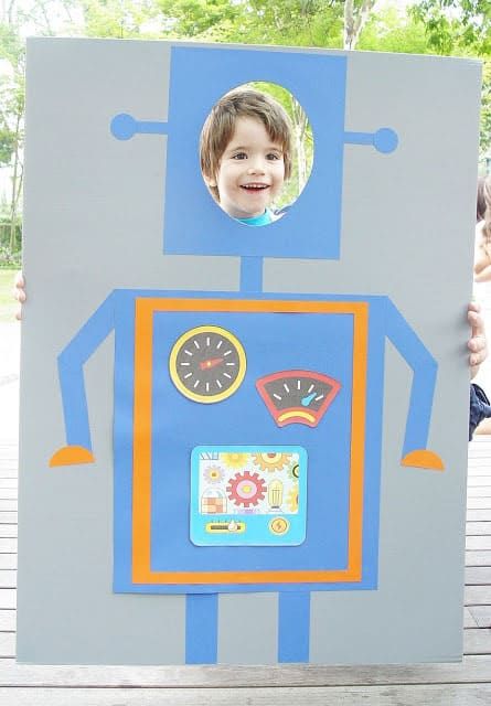 Robot Party Ideas, Robot Photo, Maker Fun Factory Vbs 2017, Monster Photo, Maker Fun Factory Vbs, Maker Fun Factory, Megan Ward, Robot Craft, Robot Birthday Party