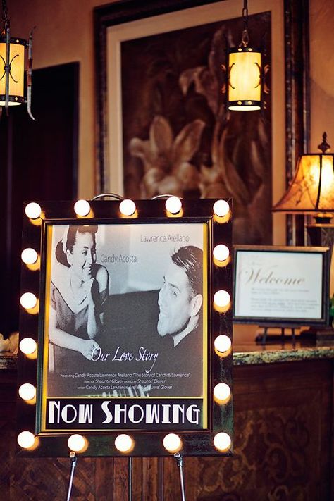 Themed Wedding Ideas for 2018 Trends | Bride & Groom Direct Movie Themed Wedding, Old Hollywood Prom, Old Hollywood Party, Lego Movie Party, Deco Cinema, Old Hollywood Theme, Movie Theme Wedding, Hollywood Glam Wedding, Hollywood Birthday