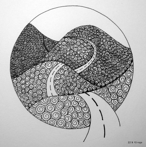 Exercise in Tedium!! | A one tangle wonder. I was exploring … | Flickr - Photo Sharing! Small Easy Drawings, Gatto Del Cheshire, Super Easy Drawings, Zantangle Art, Zentangle Kunst, Cool Doodles, Doodle Inspiration, Kunst Inspiration, Easy Doodles Drawings