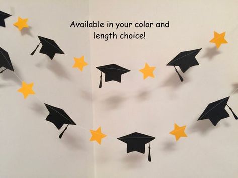 Graduation decorations - Graduation cap Garland - 2019 graduation cake table decor- college/high school graduation decor- your color choice Graduation Cake Table, School Table, High School Parties, Graduation Table, Gift Table Wedding, Graduation Crafts, Graduation Decor, Cake Table Decorations, Color Decor