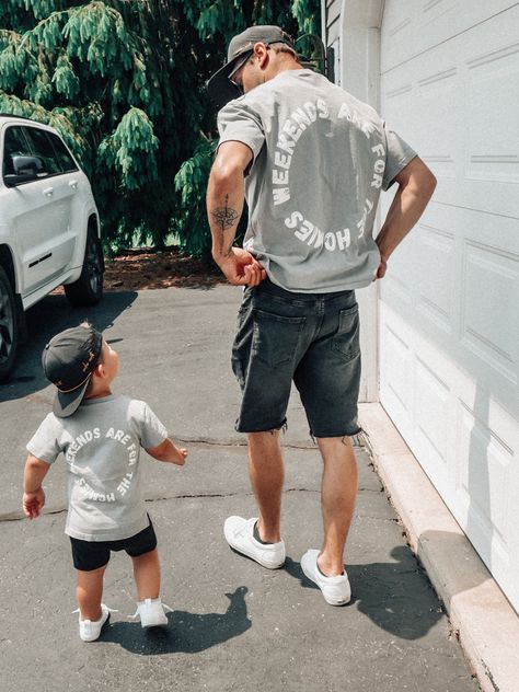 Toddler Boy Summer Outfits Casual, Toddler Boy Style Summer, Baby Boy Skater Style, Boy Kid Outfit, Toddler Boy Outfits Aesthetic, Summer Toddler Boy Outfits, Toddler Skater Boy Style, Toddler Boy Overalls Outfit, Toddler Winter Outfits Boy
