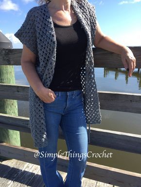 Granny Stitch Vest Pattern, Crochet Waistcoat Pattern Free Granny Squares, Crochet Vest Pattern Free Woman, Crochet Fashion Boho, Crochet Granny Square Vest, Crochet Vest Outfit, Crochet Vest Pattern Free, Crochet Waistcoat, Vest Pattern Free