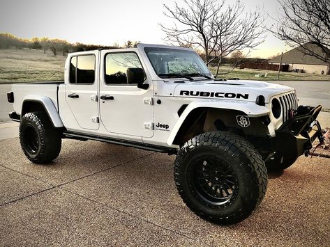 Jeep Wranglers, White Rubicon Jeep, Offroad Outlaws, Rubicon Jeep, White Jeep, Custom Lifted Trucks, White Truck, Dream Cars Jeep, Jeep Jl