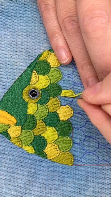 Fish Scale Embroidery, Embroidery Buttonhole Stitch, Embroidery Fish Pattern, Buttonhole Stitch Embroidery Design, Fish Embroidery Designs, Slow Video, Embroidery Fish, Embroidery Theme, Button Hole Stitch