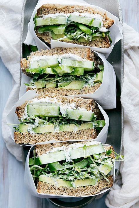 Healthy Sandwich Ideas, Cooking Sandwich, Healthy Picnic Foods, Cold Sandwich Recipes, Easy Picnic Food, Healthy Picnic, Healthy Sandwich, Breakfast Vegetables, Healthy Sandwich Recipes