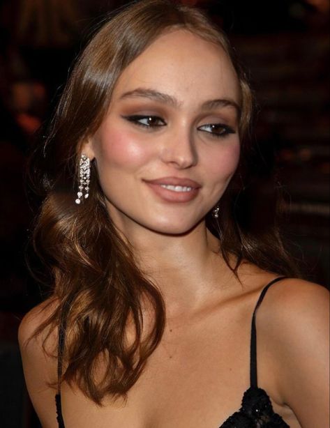 Lily Depp, Lily Rose Depp Style, Makijaż Smokey Eye, Vanessa Paradis, Make Up Inspo, Lily Rose Depp, Lily Rose, Maquillaje Natural, Girl Crushes