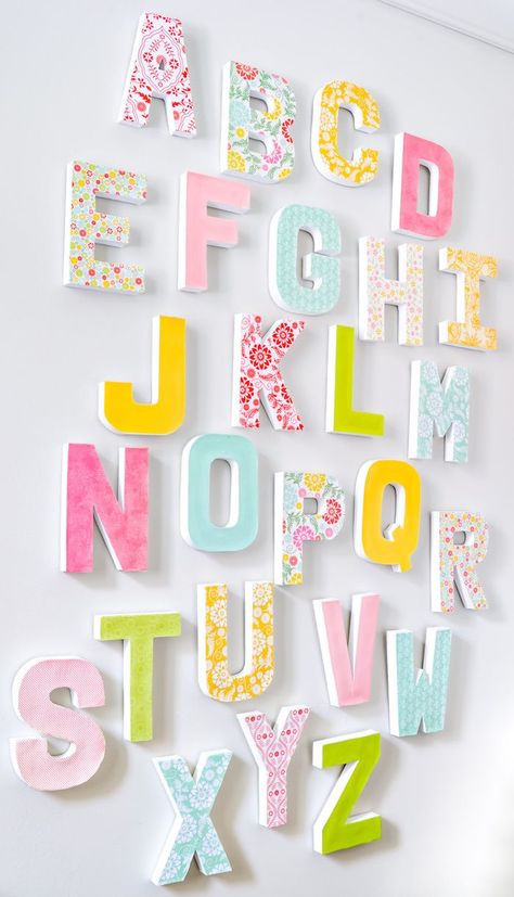 DIY cardboard letters for your wall - great for a kids' room or nursery. Covered in paper, with Mod Podge. Diy Cardboard Letters, Diy Wall Letters, Letters For Wall Decor, Diy Karton, Carton Diy, Cardboard Letters, Diy Letter, Letter Wall Decor, Inexpensive Decor