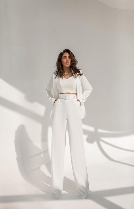 Wide Leg Pantsuits For Women, White Pant Suit Women Wedding, Graduation Pants Outfit, Pants For Prom, 2 Piece Blazer Outfit, White Suit Aesthetic, Women Tuxedo Wedding, All White Outfit Classy, Formal Clothes Women