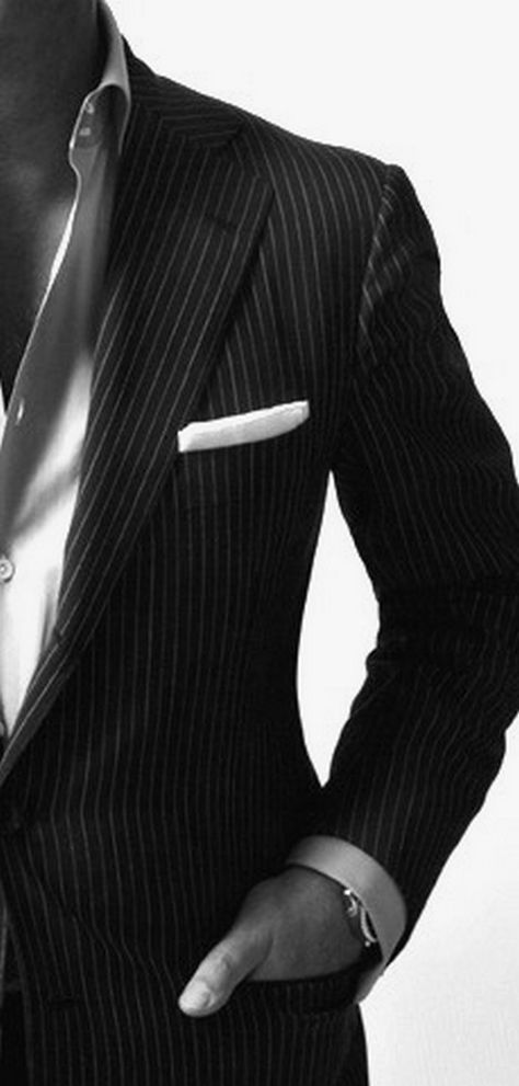 Mmmmmmm, I ﾚ o √ 乇 a man in a pin striped suit.......seXy, just so DAMN seXy ღ Gentleman Mode, Style Gentleman, A Man In A Suit, Man In A Suit, Look Man, Mens Attire, Pinstripe Suit, Pin Stripe, Mode Masculine