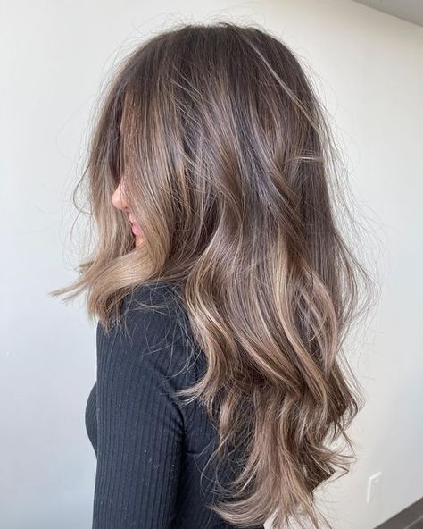 Hair Ideas For Brunettes Highlights, Highlights For Brown Hair Money Pieces, Blonde Level 7 Natural, Brown Grown Out Roots, Soft Highlights Brunette, Subtle Dark Blonde Balayage, Dark Eyebrows Light Hair Brunettes, Cool Tone Brunette With Highlights, Ash Light Brown Hair Color