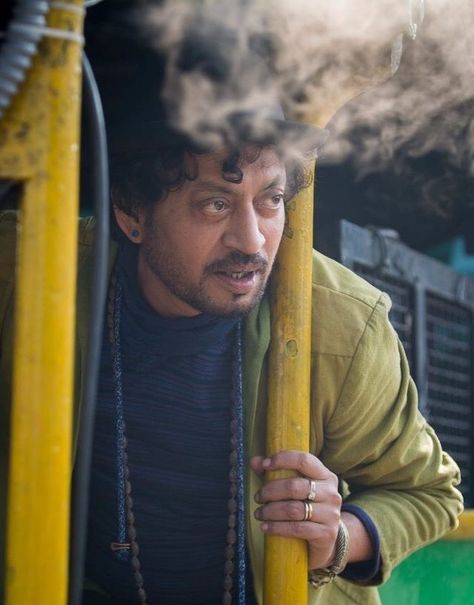 Irfan Khan, Irrfan Khan, Hindi Medium, New Hindi Songs, Bollywood Posters, British American, Light Background Images, Six Feet Under, Bollywood Actors