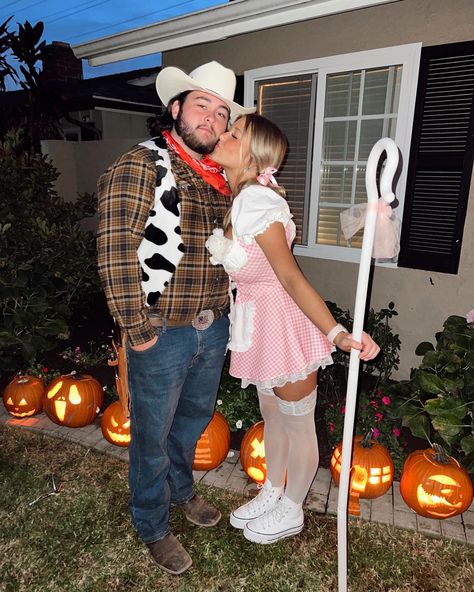 Lil Bo Peep Couple Costume, Couple Matching Costumes Halloween, Western Couples Halloween Costume, Matching Cowboy And Cowgirl Outfits, Toad Dog Costume, Couple Costumes Country, Two Piece Halloween Costumes, Western Couples Costume, Halloween Costumes Husband And Wife