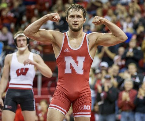 Tyler Berger (foreground) Tumblr, Wrestling Senior Pictures, Wrestling Tights, Wetsuit Men, Men Sport Pants, Wrestling Singlet, Gym Outfit Men, Lycra Men, Soccer Guys