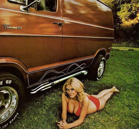 Days of the Shaggin' Wagon: A Look at 1970s Custom Vans - Flashbak Pam Hardy, Vans Girl, Old School Vans, Dodge Van, Chevy Van, Classic Vans, Cool Vans, Vintage Vans, Us Cars