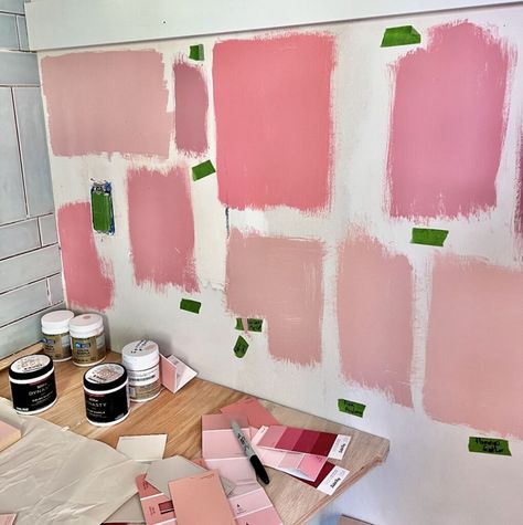 Coral Bathroom - How to Find Right Coral Paint - South House Designs Coral Perfection Sherwin Williams, Comical Coral Sherwin Williams, Bathroom Paint Color, Coral Bathroom Decor, Coral Paint Colors, Coral Paint, Coral Bathroom, Coral Room, Blue Tile Wall